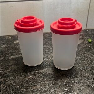 Signora Wate Red and Clear Plastic Salt and pepper shakers